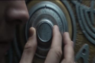 movie_title