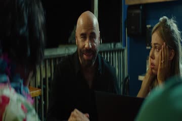 movie_title