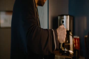 movie_title