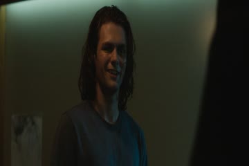 movie_title