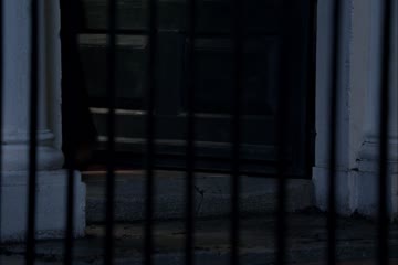 movie_title