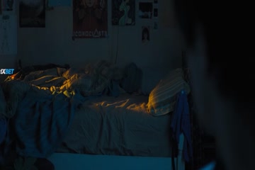 movie_title