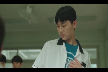 movie_title